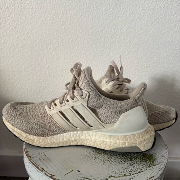 Adidas Ultraboost Sneaker Running Athleisure Sporty 7.5 Streetwear - Picture 4 of 15